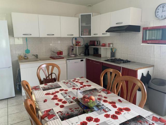 Les Vautours Apartment *